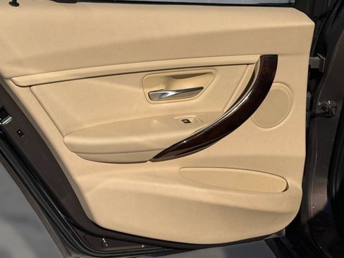 Used 2014 BMW 320i Sedan image 20