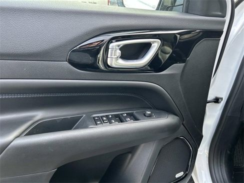 New 2026 Jeep Compass Limited image 7