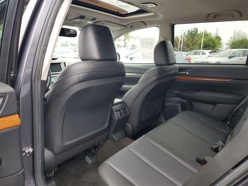 Used 2013 Subaru Outback 3.6R Limited image 14