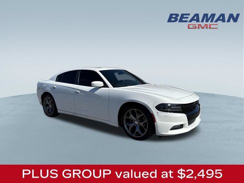 Used 2016 Dodge Charger SXT w/ Plus Group RWD image 1
