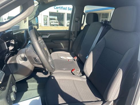 Used 2025 Chevrolet Silverado 3500 LT w/ Convenience Package image 16
