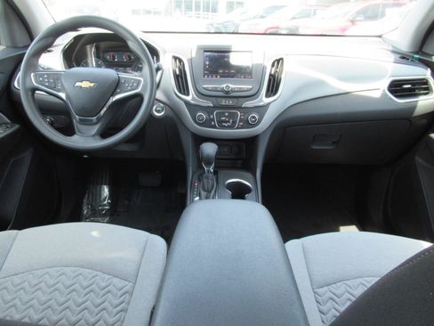 Used 2024 Chevrolet Equinox LS w/ Driver Confidence II Package FWD image 12