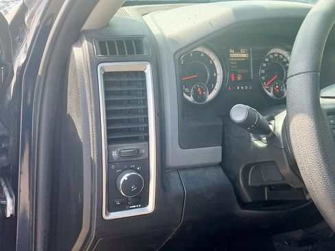 Used 2019 RAM 1500 Warlock RWD image 10