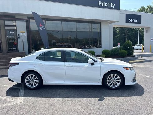 Used 2023 Toyota Camry LE FWD image 2