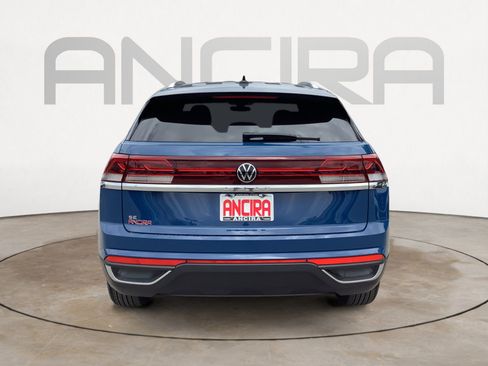 New 2026 Volkswagen Atlas Cross Sport SE FWD image 7