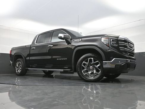 Used 2024 GMC Sierra 1500 SLT w/ SLT Premium Plus Package AWD/4WD image 27