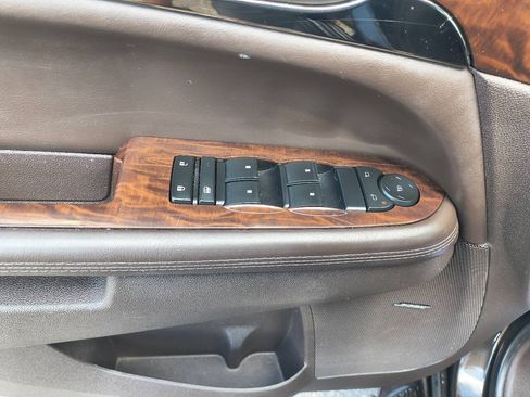 Used 2013 Buick Enclave Leather AWD/4WD image 28