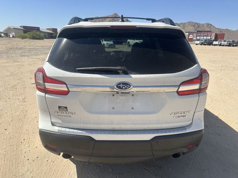 Used 2020 Subaru Ascent Limited w/ Technology Package AWD/4WD image 4