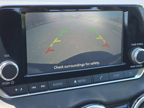 Used 2022 Nissan Sentra S FWD image 4