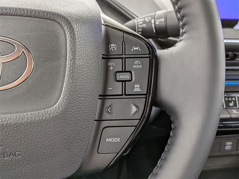 Used 2024 Toyota Prius Limited w/ Limited Premium Package image 21