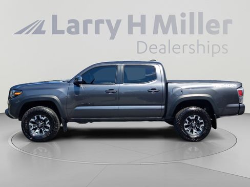 Used 2023 Toyota Tacoma TRD Off-Road w/ Technology Package AWD/4WD image 2