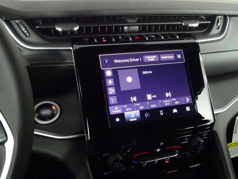 New 2025 Jeep Grand Cherokee Laredo image 25