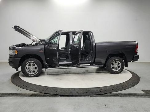 Used 2020 RAM 2500 Big Horn w/ Level 1 Equipment Group AWD/4WD image 12