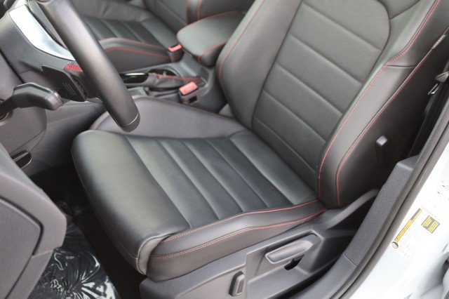 Used 2020 Volkswagen GTI SE FWD image 26