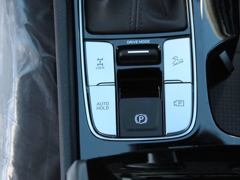 New 2026 Hyundai Santa Cruz SE AWD/4WD image 17