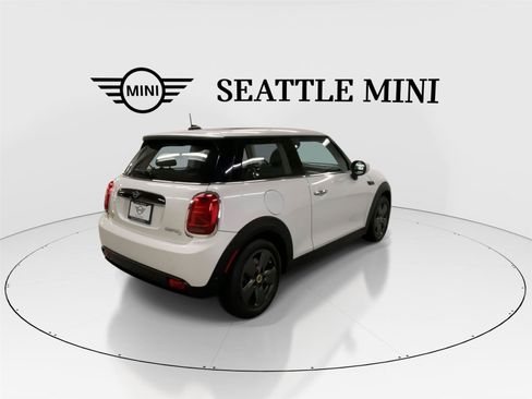 Used 2024 MINI Cooper SE FWD image 11