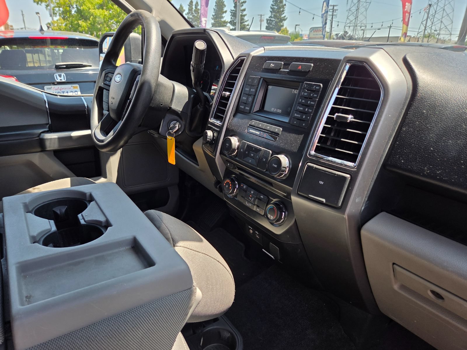 Used 2015 Ford F150 XLT AWD/4WD image 15