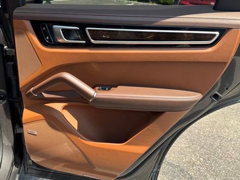 Used 2021 Porsche Cayenne GTS image 20