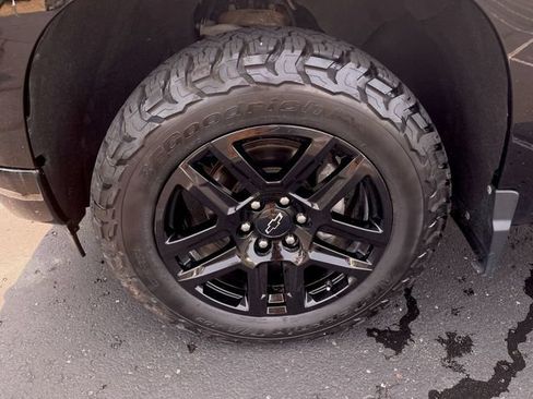 Used 2022 Chevrolet Silverado 1500 RST AWD/4WD image 32