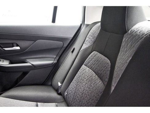 New 2026 Nissan Sentra SV w/ Floor Mat Package FWD image 9