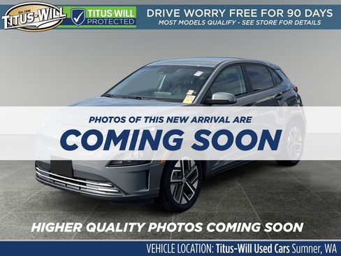 Used 2023 Hyundai Kona SE w/ Cargo Package image 2