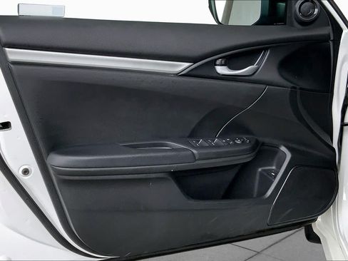 Used 2019 Honda Civic Sport image 22