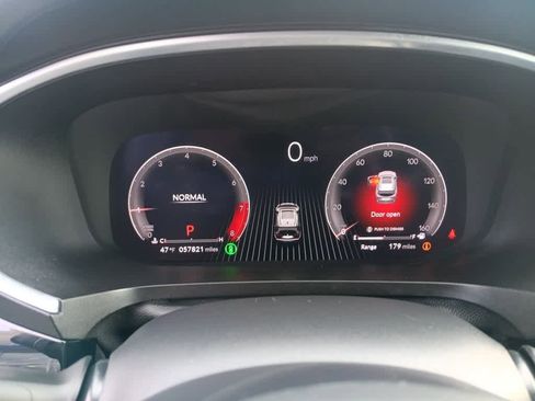 Used 2023 Acura MDX A-Spec image 10