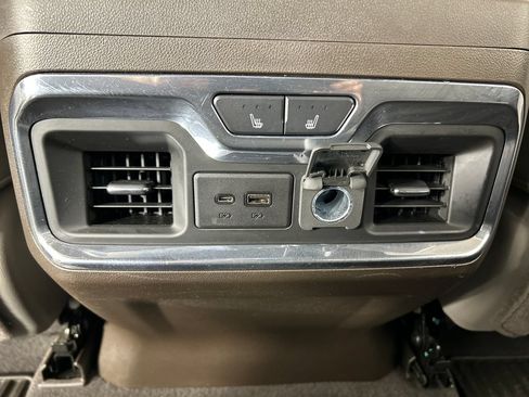 Used 2019 Chevrolet Silverado 1500 LTZ w/ LTZ Plus Package AWD/4WD image 19