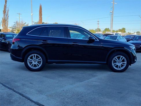 New 2025 Mercedes-Benz GLC 300 4MATIC image 9
