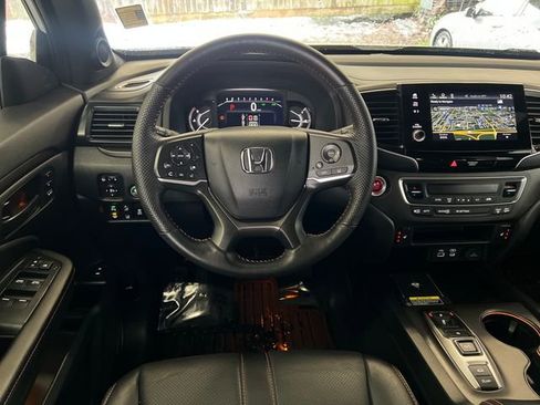 Used 2024 Honda Passport TrailSport image 19