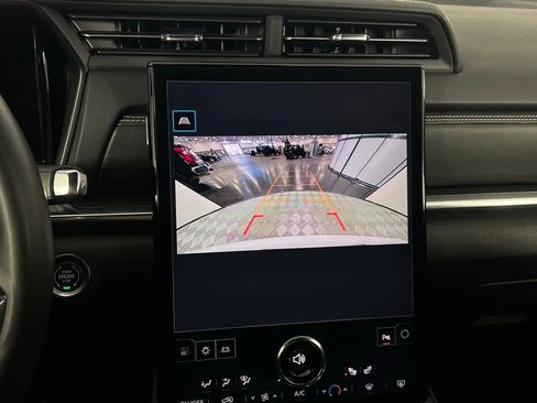 Used 2025 GMC Terrain Elevation image 18