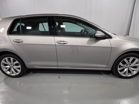 Used 2019 Volkswagen Golf SE w/ Driver Assistance Package image 4