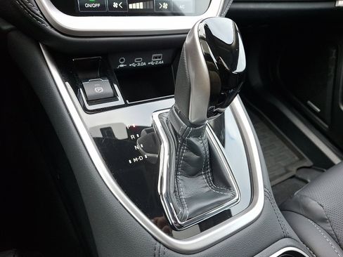 Certified 2025 Subaru Legacy Limited image 15