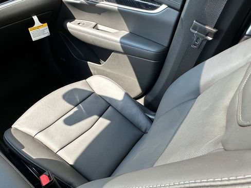 New 2025 Cadillac XT6 Premium Luxury w/ Technology Package image 14