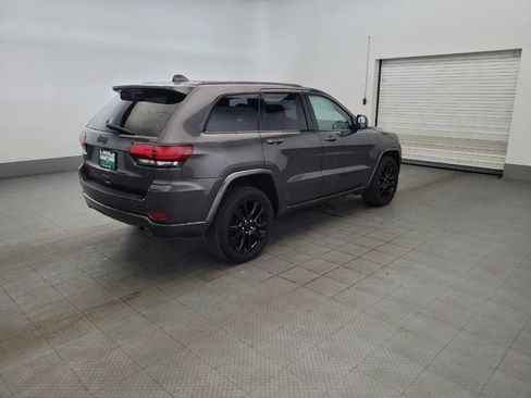 Used 2021 Jeep Grand Cherokee Laredo X AWD/4WD image 10