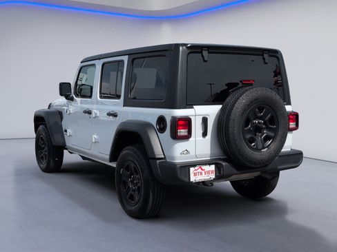 Used 2025 Jeep Wrangler Unlimited Sport AWD/4WD image 5