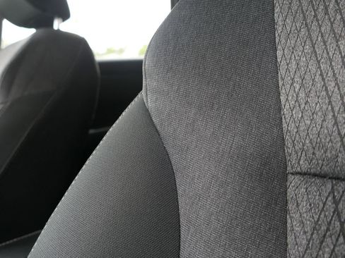 Used 2024 Nissan Rogue SV FWD image 10