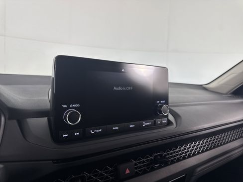 Certified 2024 Honda Accord LX image 30