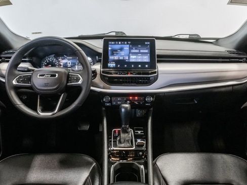 Certified 2025 Jeep Compass Limited AWD/4WD image 25