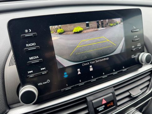 Used 2019 Honda Accord LX image 20