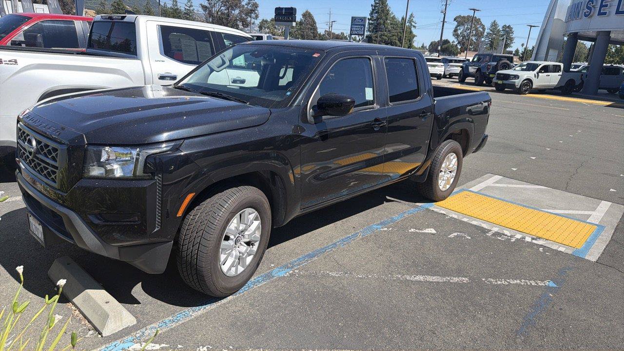 Used 2022 Nissan Frontier SV RWD image 5
