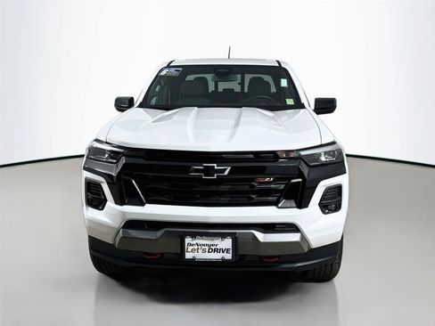 Used 2023 Chevrolet Colorado Z71 w/ Z71 Convenience Package 2 AWD/4WD image 4