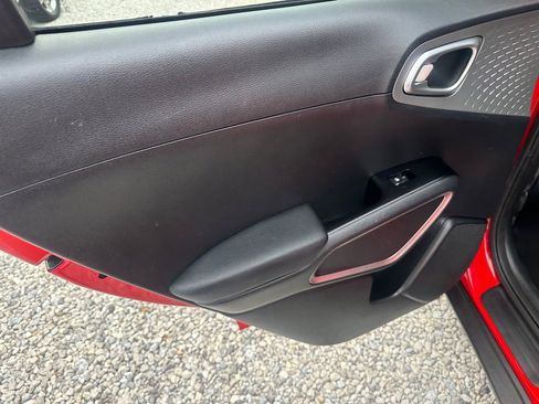 Used 2021 Kia Soul LX image 26