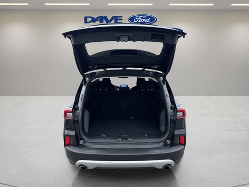 Used 2023 Ford Escape Active w/ Cold Weather Package FWD image 23