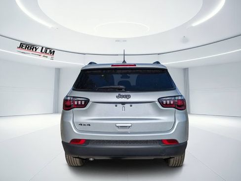New 2026 Jeep Compass Latitude w/ Sun and Sound Group AWD/4WD image 4