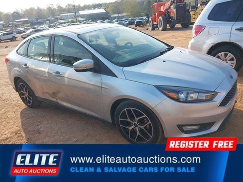 Used 2018 Ford Focus SEL image 1