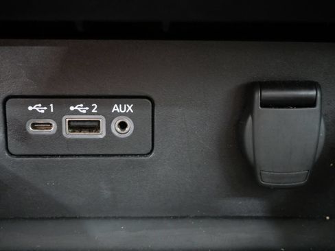Used 2024 Nissan Altima 2.5 SV FWD image 21