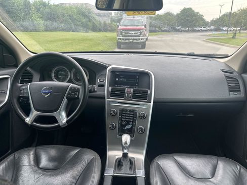 Used 2013 Volvo XC60 T6 AWD/4WD image 5