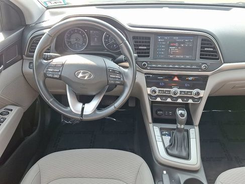 Used 2020 Hyundai Elantra Value Edition FWD image 12