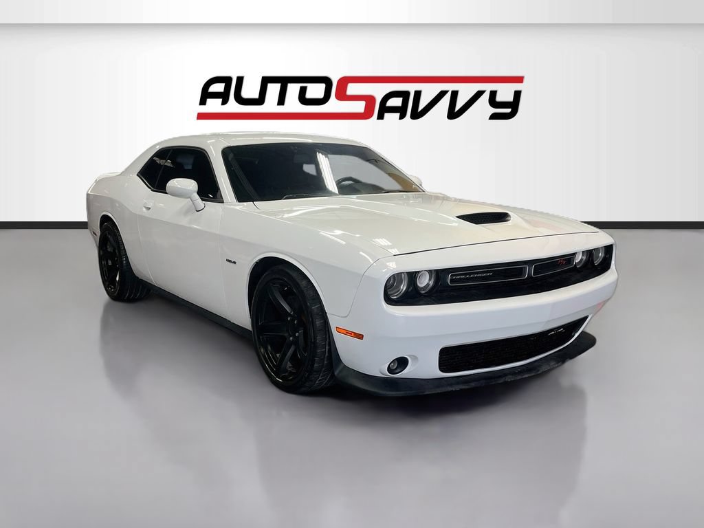 Used 2019 Dodge Challenger R/T RWD image 1